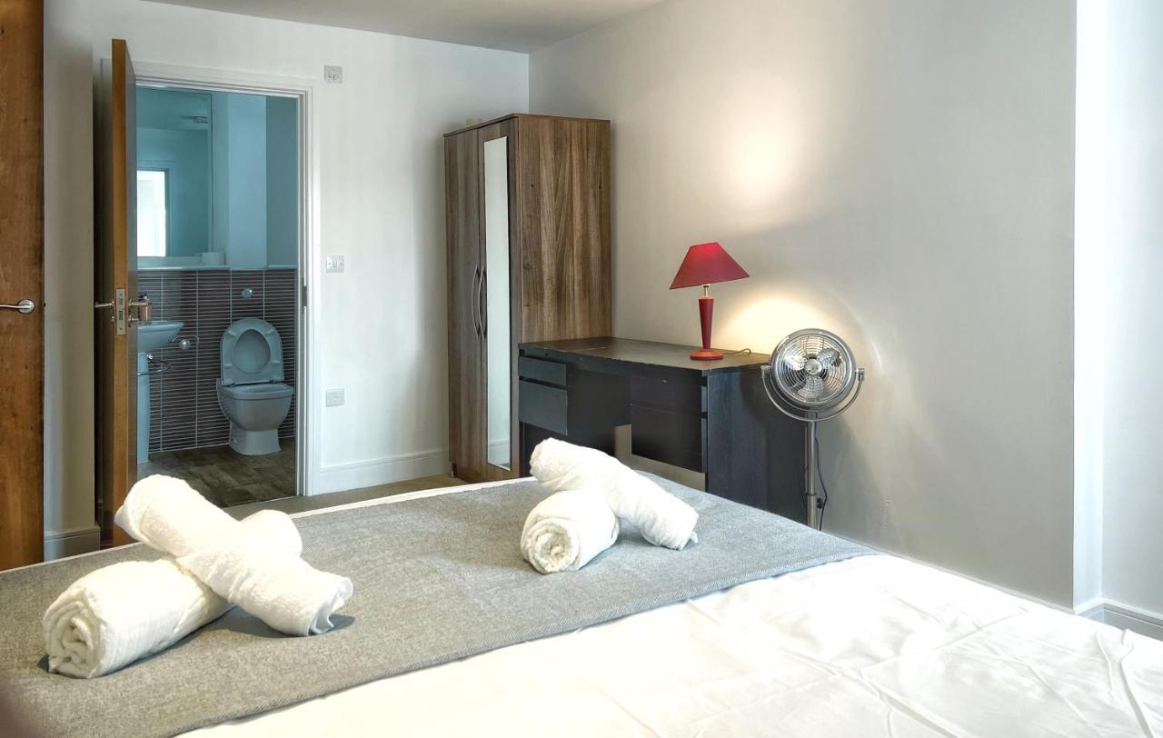 Elegant And Bright Seaside Apt In Swansea Marina Eksteriør bilde